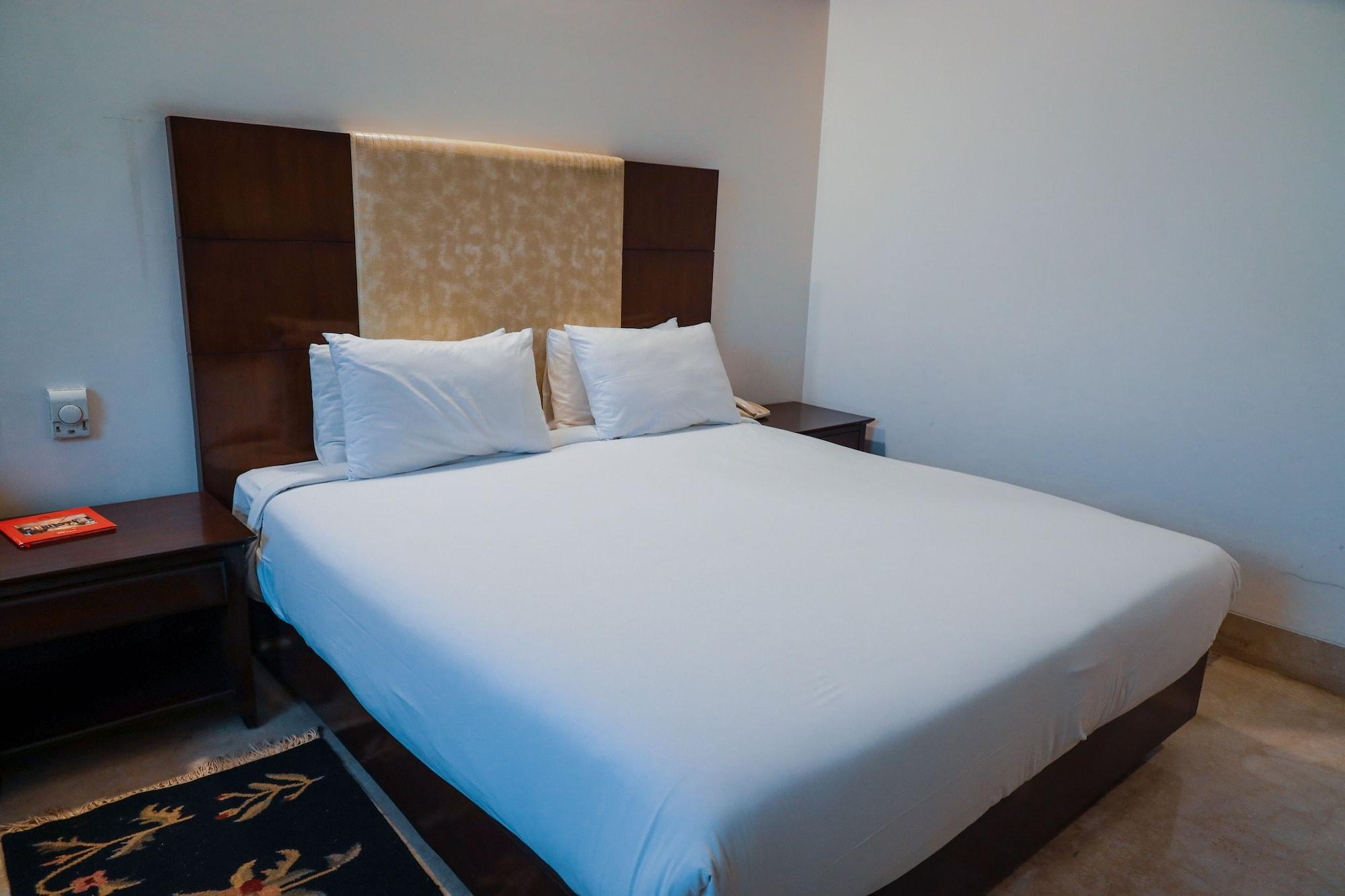 Hotel Airport Residency Nueva Delhi Exterior foto